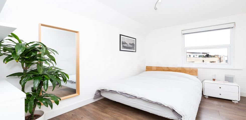 			SPACIOUS MODERN ONE BED!, 1 Bedroom, 1 bath, 1 reception Flat			 Caledonian Road, CALEDONIAN ROAD